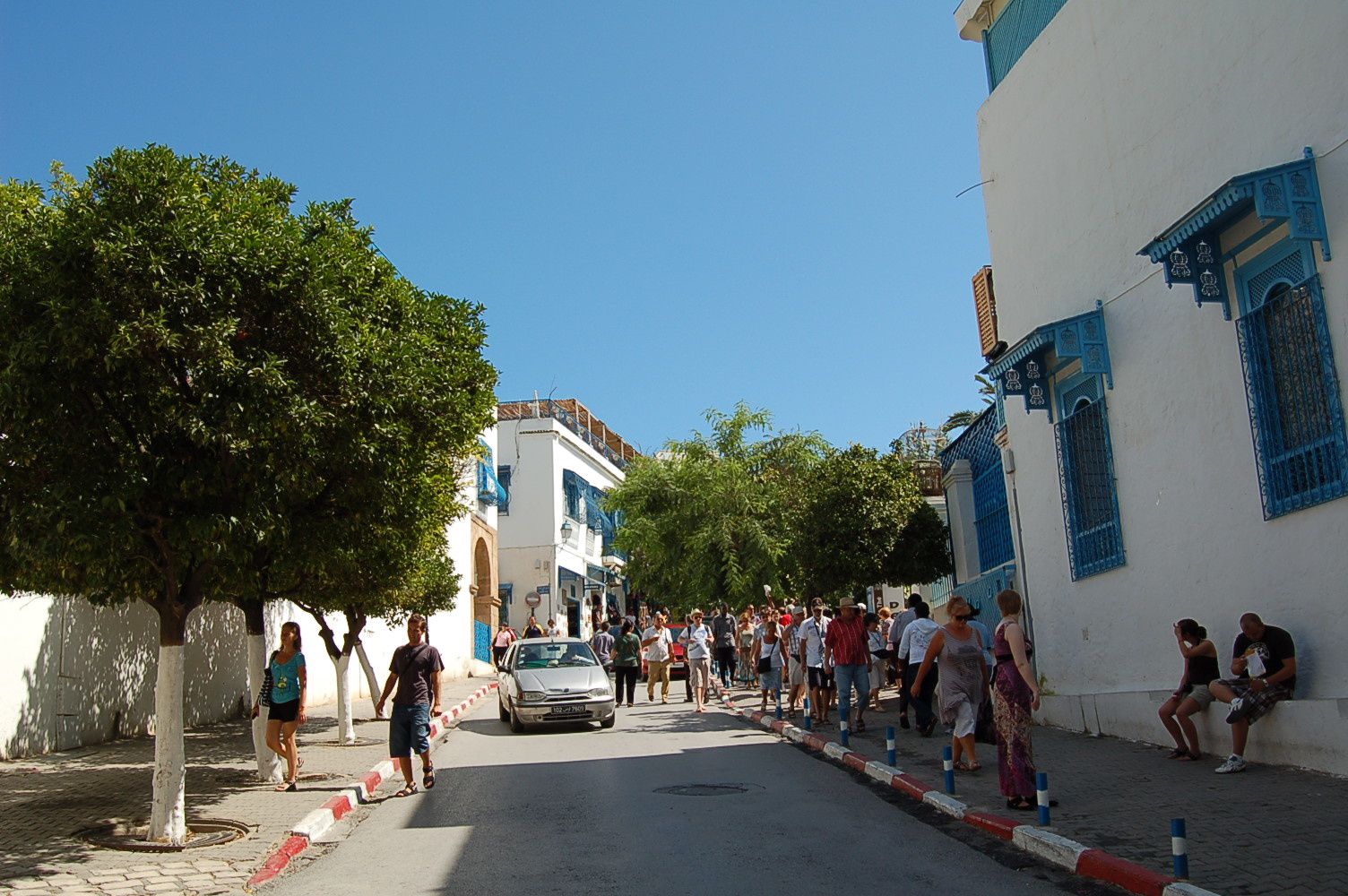 Secrets de bien-être à Sidi Bou Said : L'art de la détente méditerranéenne 10 Secrets de bien-être à Sidi Bou Said : L'art de la détente méditerranéenne - Blog Tunisia Go Travel