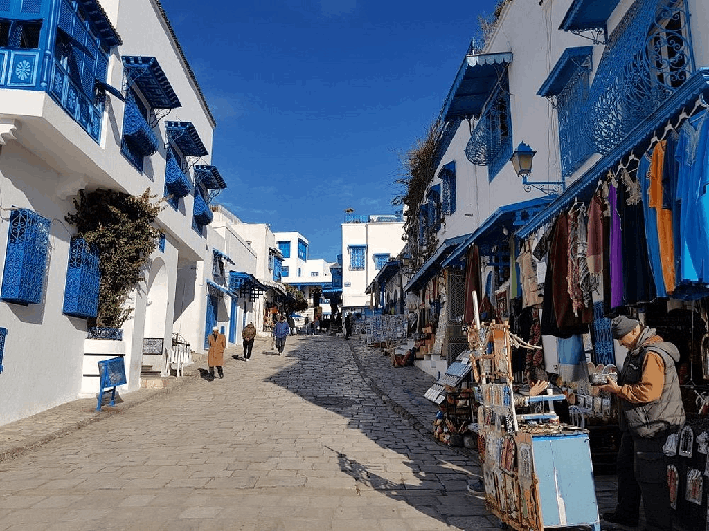 Boutique Sidi Bou Said : où acheter et quels souvenirs ? 8 D'Art Lella Salha & Des métiers-sidi-bou-said