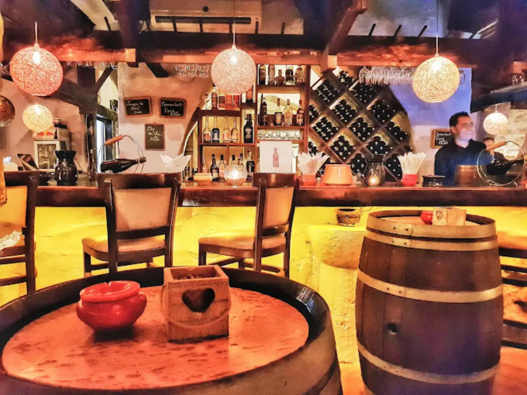 Les 10 top meilleurs bars à Djerba - 2025 10 Restaurant La Taverne Djerba