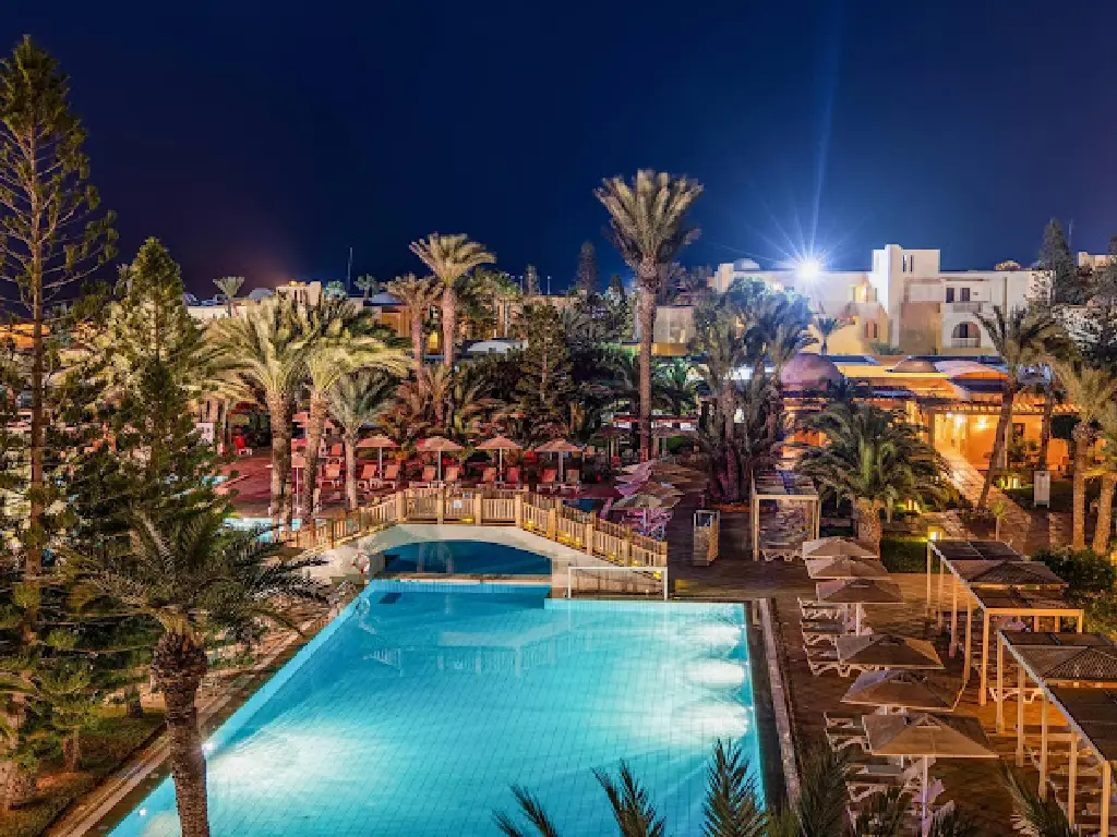 Les 10 top meilleurs bars à Djerba - 2025 17 Poolbar Aldiana Atlantide djerba